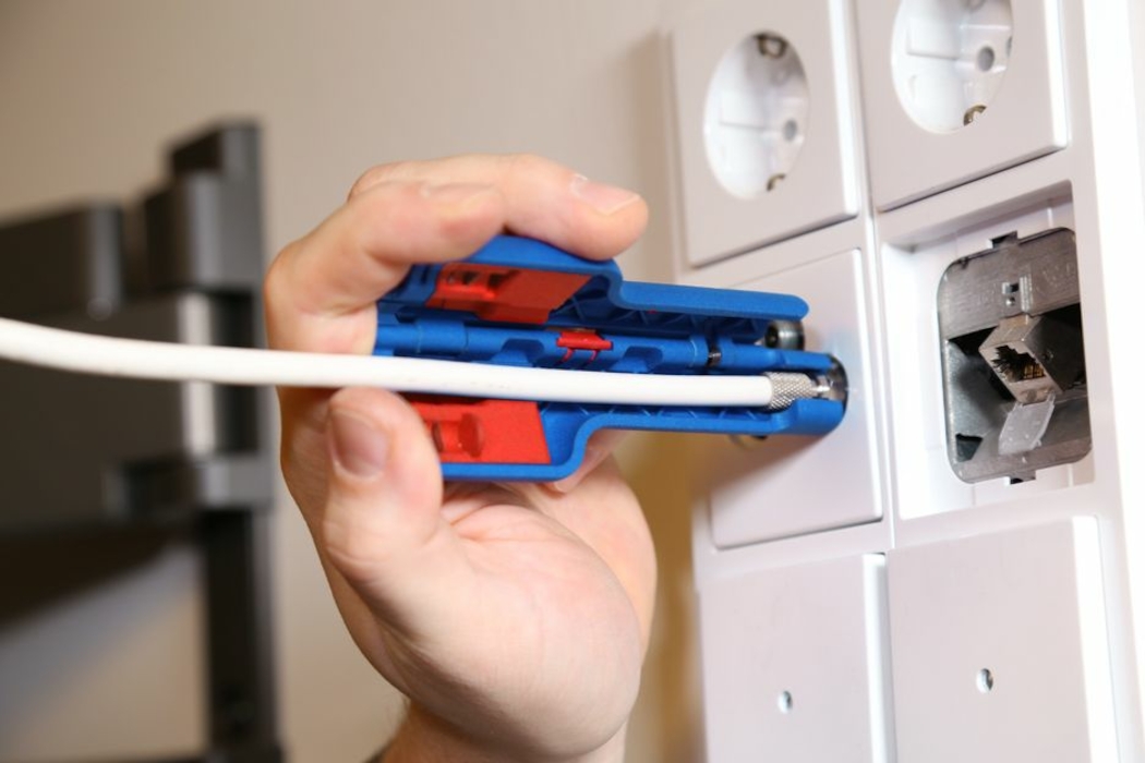 фото WEICON Tools Coax-Stripper No. 1 F Plus знімач ізоляції кабелів до з'єднань типу F | WEICON, 52000001 5
