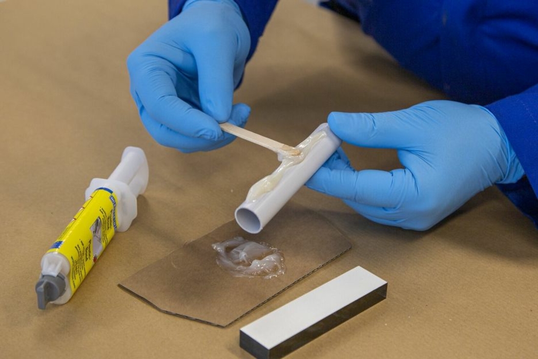 фото WEICON Plastic Bond 24 мл клей структурний для пластмас | WEICON, 10565024-51 3